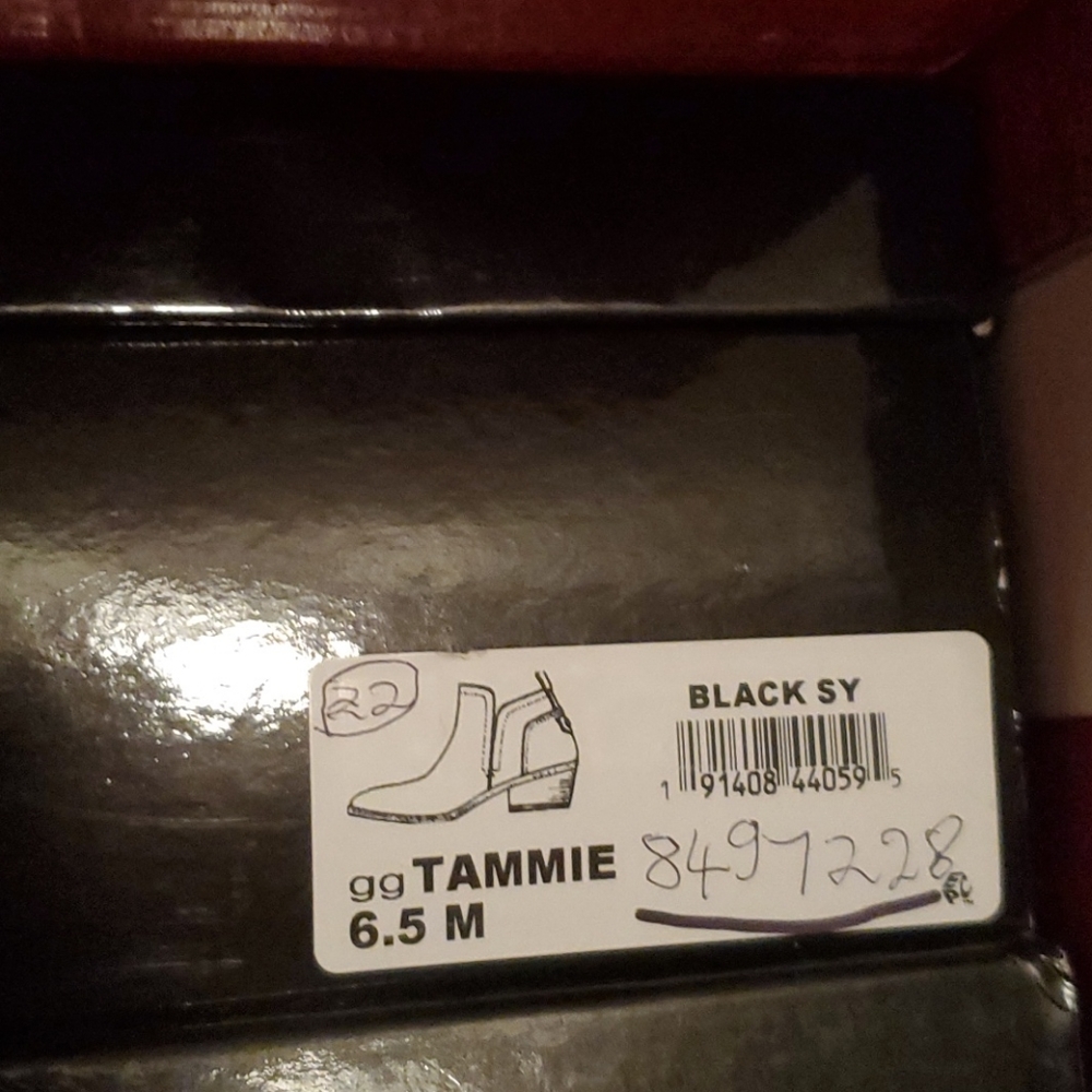 G by Guess Tammie Booties! - Picture 6 of 6
